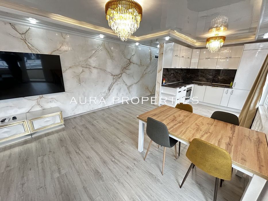 Дава се под наем Двустаен апартамент в Разград, Център - 75 кв.м за 433.5 € - Снимка #3