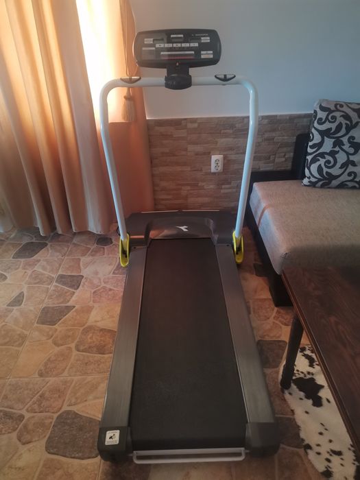 Vând Banda Alergare și Bicicleta.