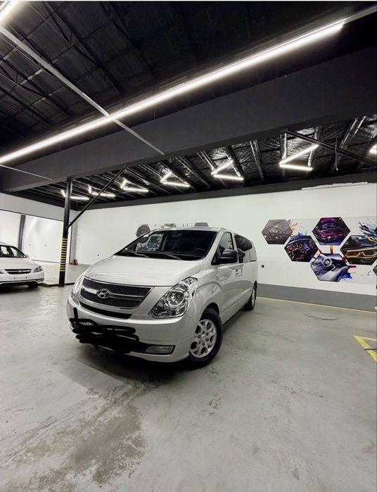 Hyundai Grand Starex