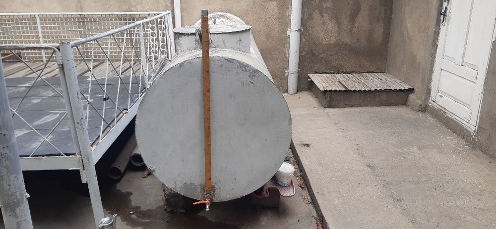 Ёмкость (цистерна) 1,5 куба(м3) для питьевой воды.
