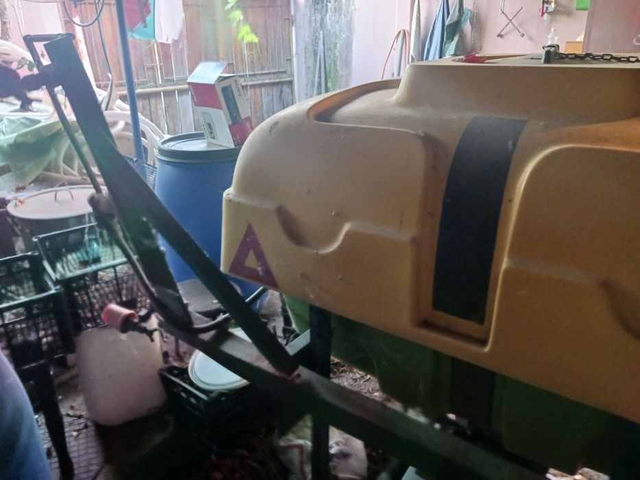 Продавам пръскачка Taral Kobra 400l.