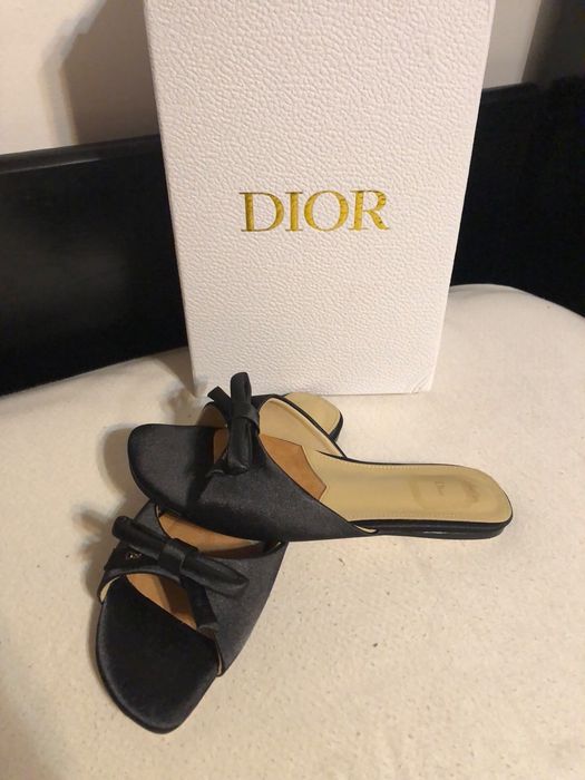Slapi Dior , calitate premium , pe stoc , noi , 39