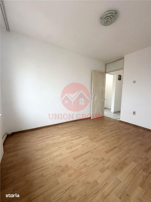 Apartament 4 Camere Decomandat, Etaj 2, Zona KM 4-5