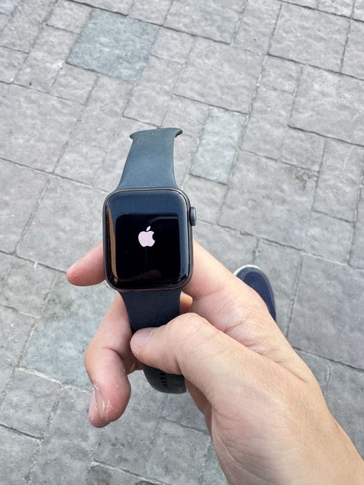 Apple Watch SE 40mm 90%