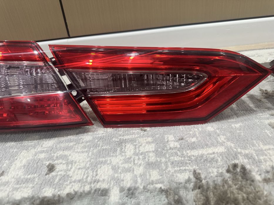 Camry 70 SE LE фонарь