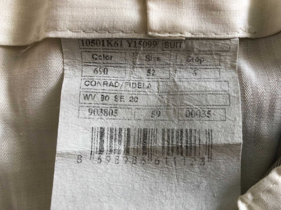 Costum Cacharel marime 52, stare impecabila.