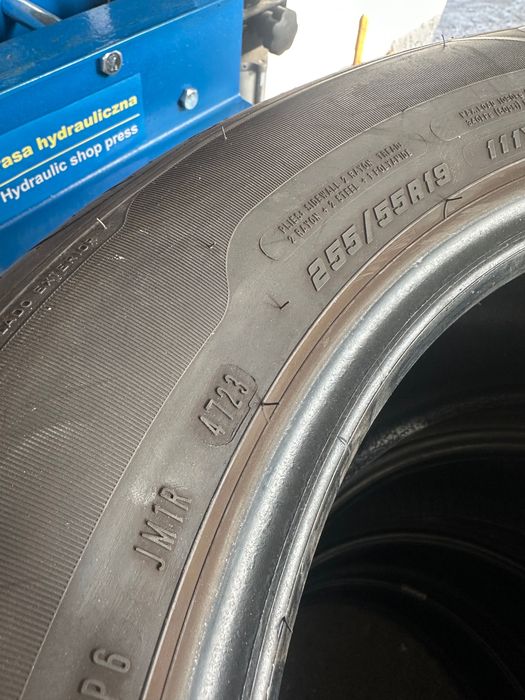 Гуми GoodYear Eagle F1 SUV 4x4  255/55/19