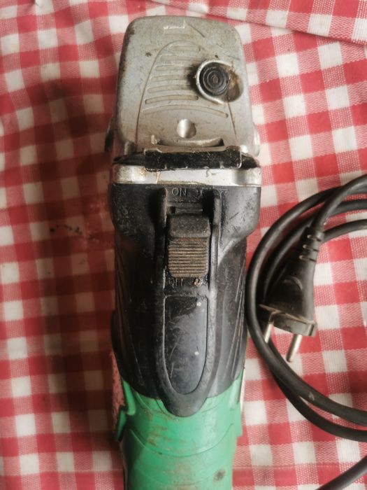 Polizor Hitachi 1300 w