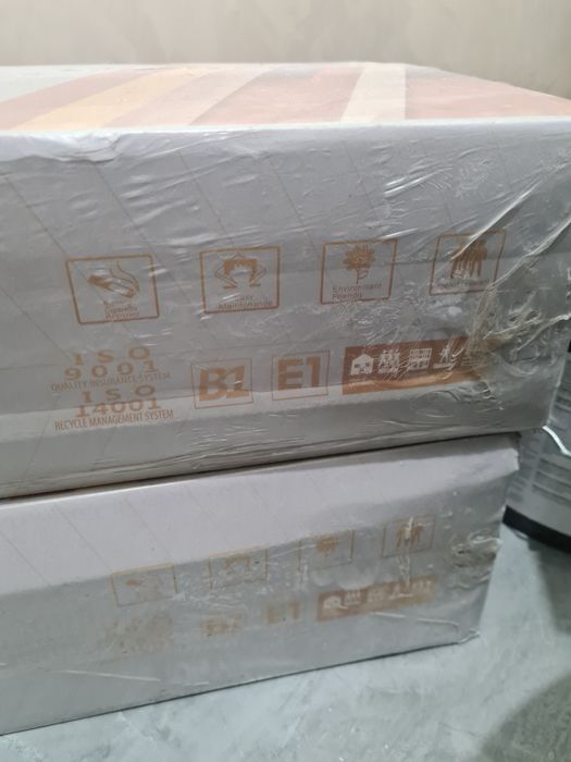 Продам  ламината 2 упаковки, росыпь отдам бесплатно