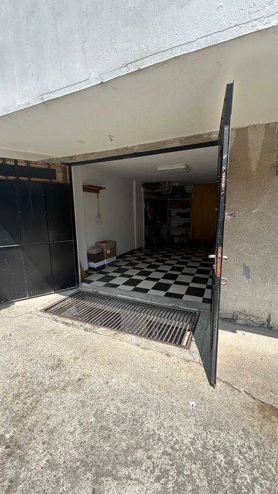 Дава се под наем Гараж / Паркомясто в Варна, Център - 18 кв.м за 204 € - Снимка #3