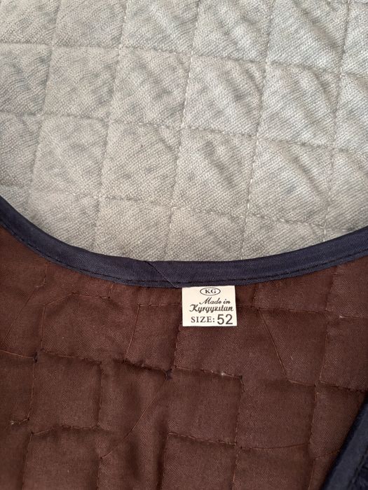 Продам мужскую жилетку