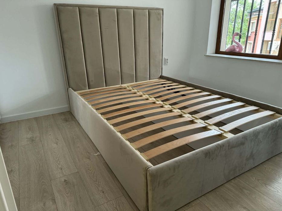 Тапицирана спалня  за матрак 160/200