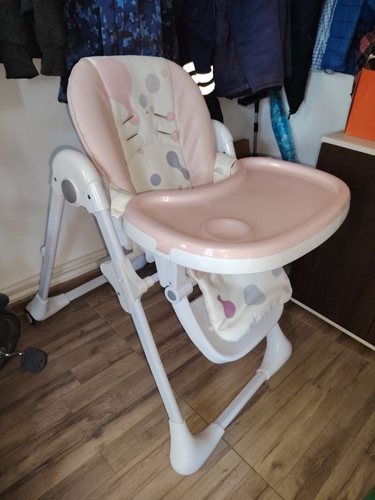 Scaun de masă pentru diversificare