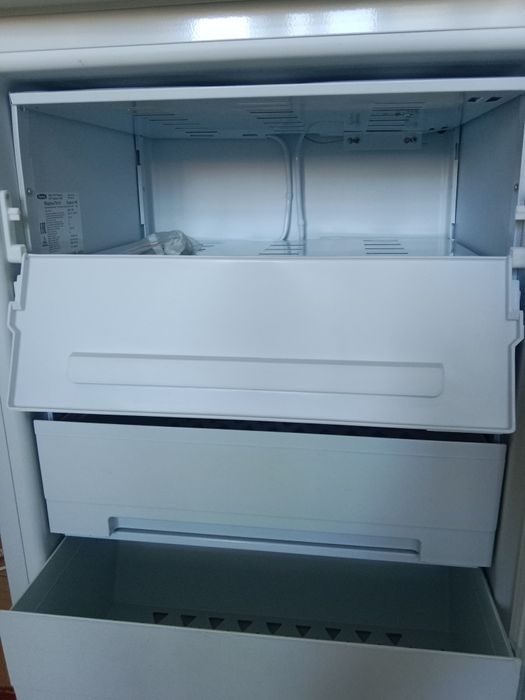 Продаётся морозильник.