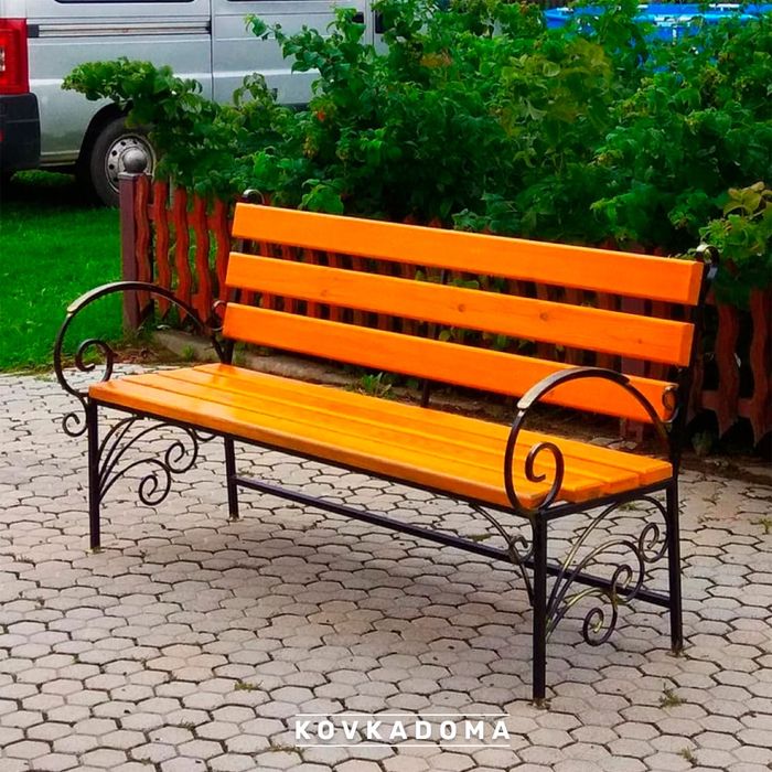 Кованные скамейки и лавочки