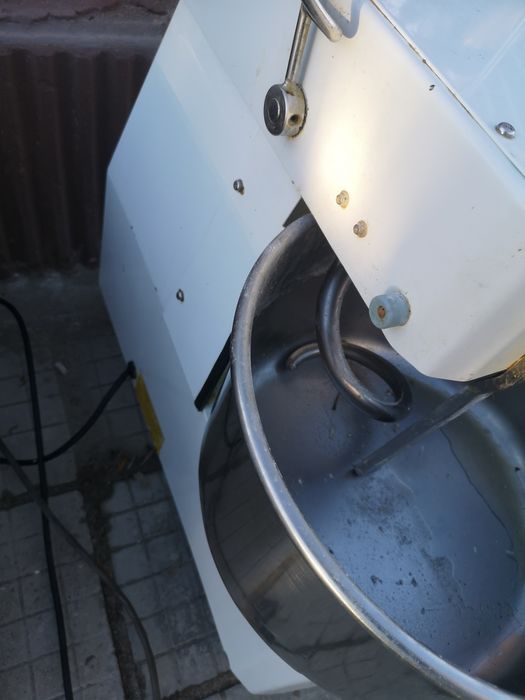 Професионална Машина за Тесто Пицария 50литра