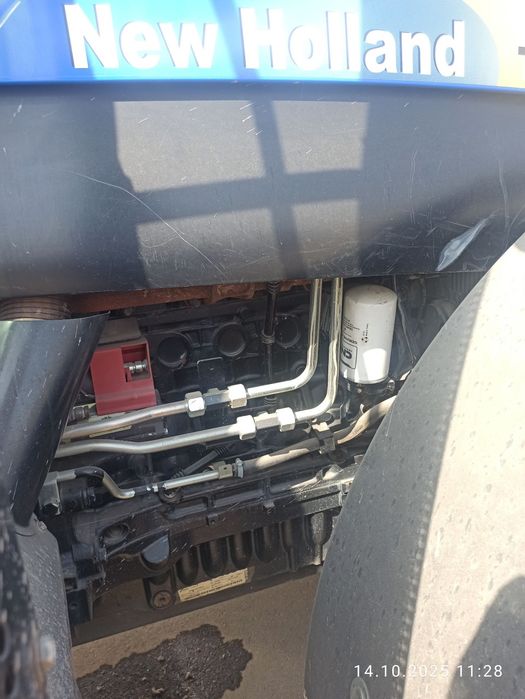 Traktor sotiladi Т 7060