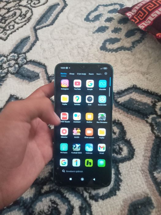 Telefon sotiladi  :holati yahshi chihol yoki bromni plionka