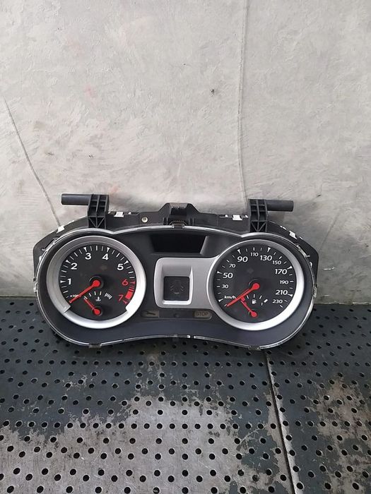 Ceasuri bord benzina renault clio 3 8200820999d
