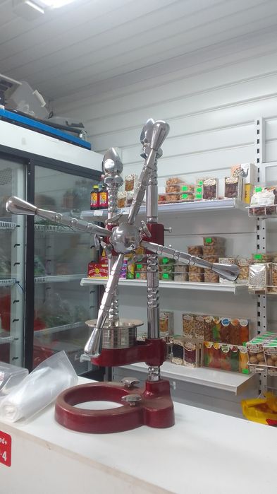 Сок выжымалка гранатовый