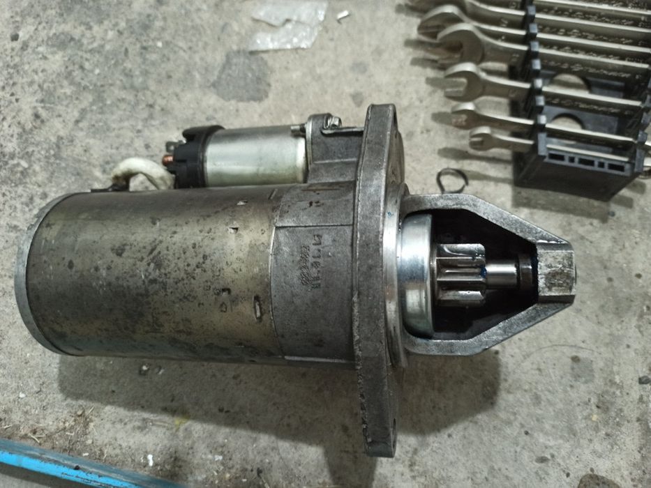 Продается Стартер на ВАЗ 2110 , Приора . Состояние хорошее .