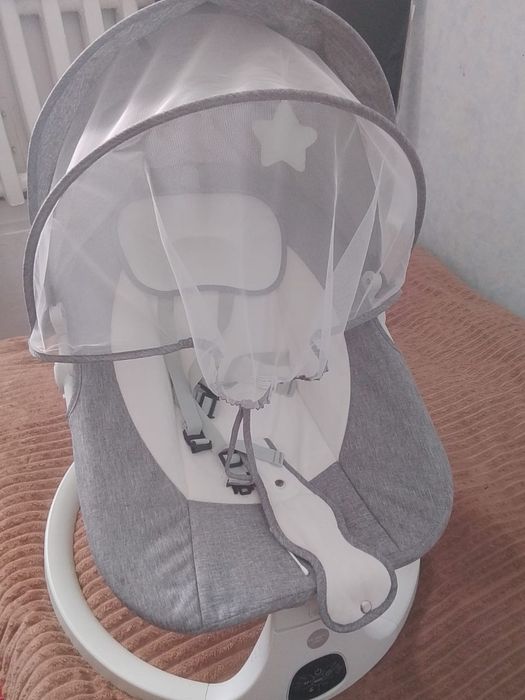 Продам кровать манеж10.000и люльку качалку 15.000