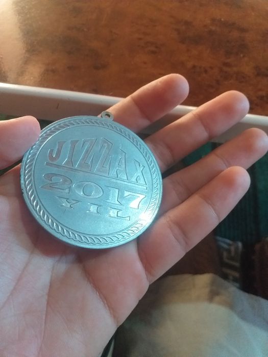 Kumush medal sotiladi