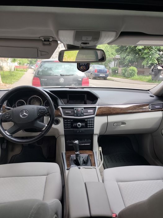 Mercedes E200 IMPECABIL