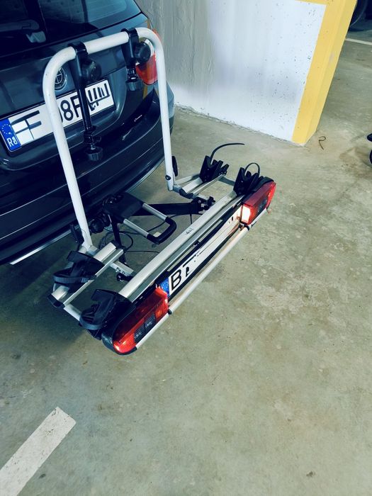 Suport biciclete auto cu prindere pe carlig