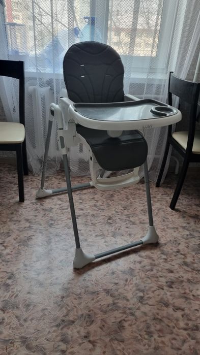 Продам стульчик для кормления