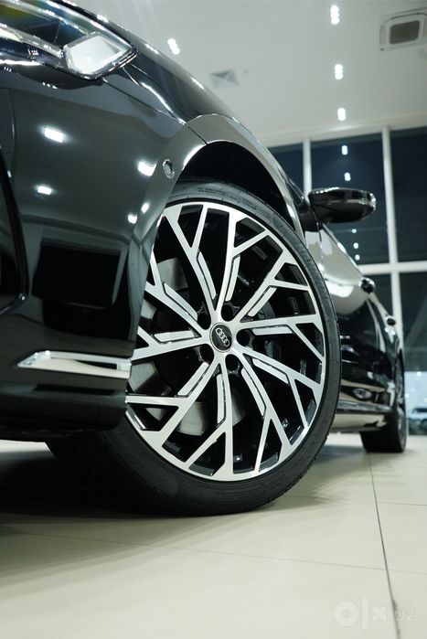 Audi A8 60 TFSIe Quattro Hybrid