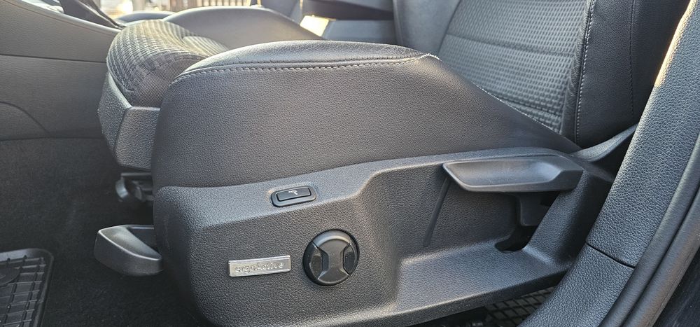 Golf 7 Highline - 2.0 TDI DSG - Istoric Complet  - Piele/Masaj/CarPlay