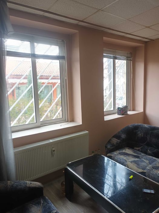 Продава се Тристаен апартамент в Перник, Център - 76 кв.м за 1132 €/кв.м - Снимка #2
