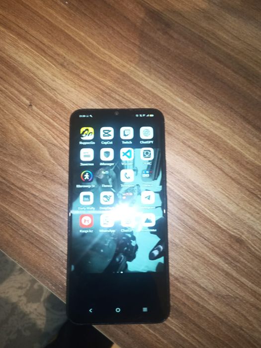 Продаю vivo Y03  .