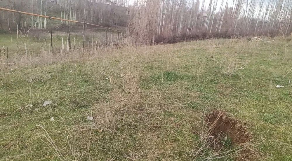 Участка srochna sotiladi 12 sotix