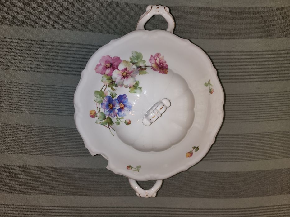 Продаётся супница WALBRZYCH