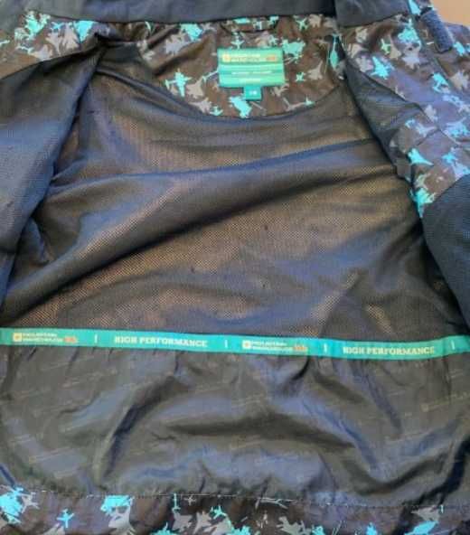 Лот 2 якета Mountain Warehouse + 2 к-та шал, шапка и ръкавички, 7-8 г.