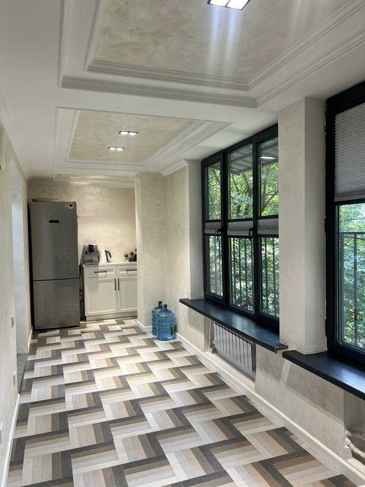 Ц 1 кв 3/3/4 кафе BON (175 000 USD) своя