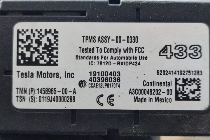 Senzor presiune anvelope 1458965-00-A Tesla Model 3 1 (2017 - 2020)