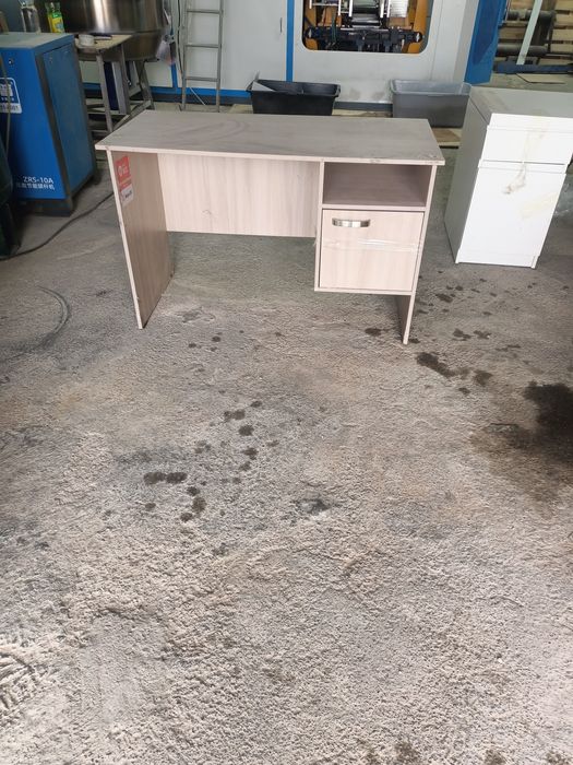 Продам стол для компьютера