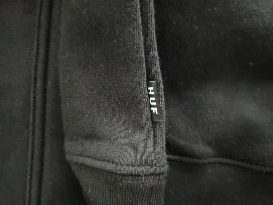 Суичър на Huf Worldwide