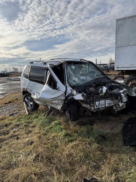 Шевроле нива , авариайрая