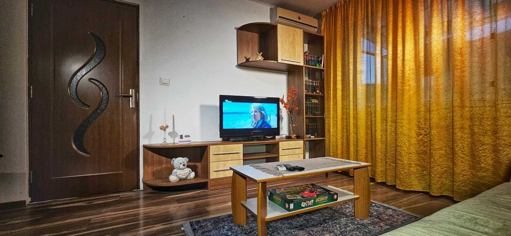 Vand apartament 2 camere, mobilat si utilat.