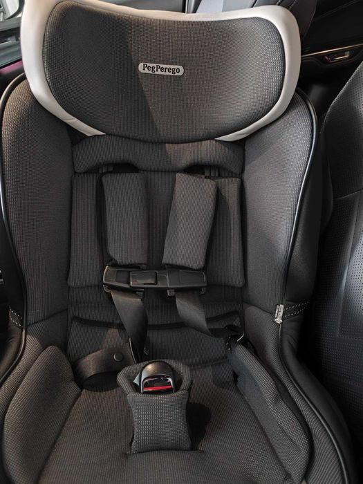 детско столче за кола Peg Perego FF105 + Isofix база i-Size