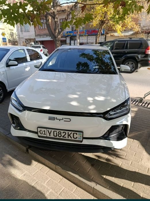 BYD E2 2023 sotiladi