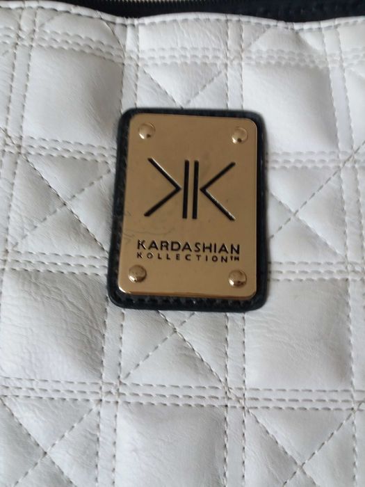 Kardashian оригинална дамска чанта + подарък нова чанта