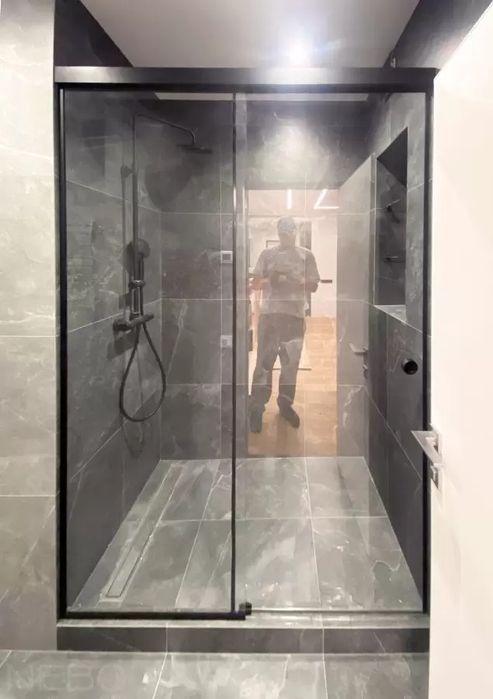 Душевые кабины из калённого стекла