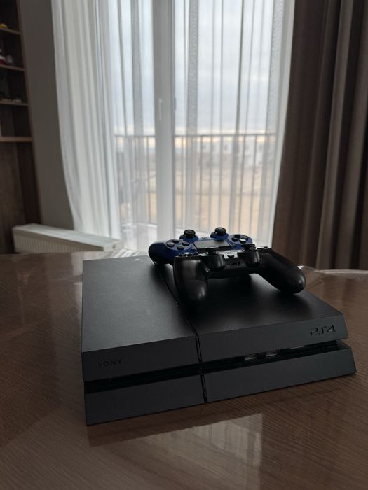 Sony PlayStation 4