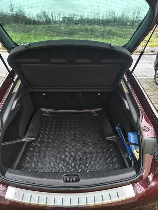 Vand Opel Insignia B 1.5 Turbo 165CP automata - HUD, Matrix LED, Bose audio, volan incalzit