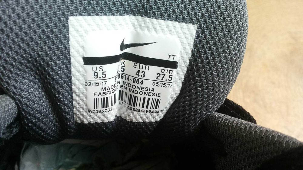 NIKE AIR MAX INVIGOR SE Размер EUR 43 / UK 8,5 маратонки 216-14-S